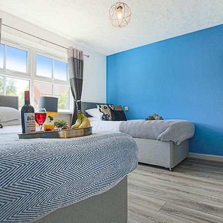 Delightful 2 Bed Apartment For Bicester Outlet Shopping By Platinum Key Properties Exterior foto