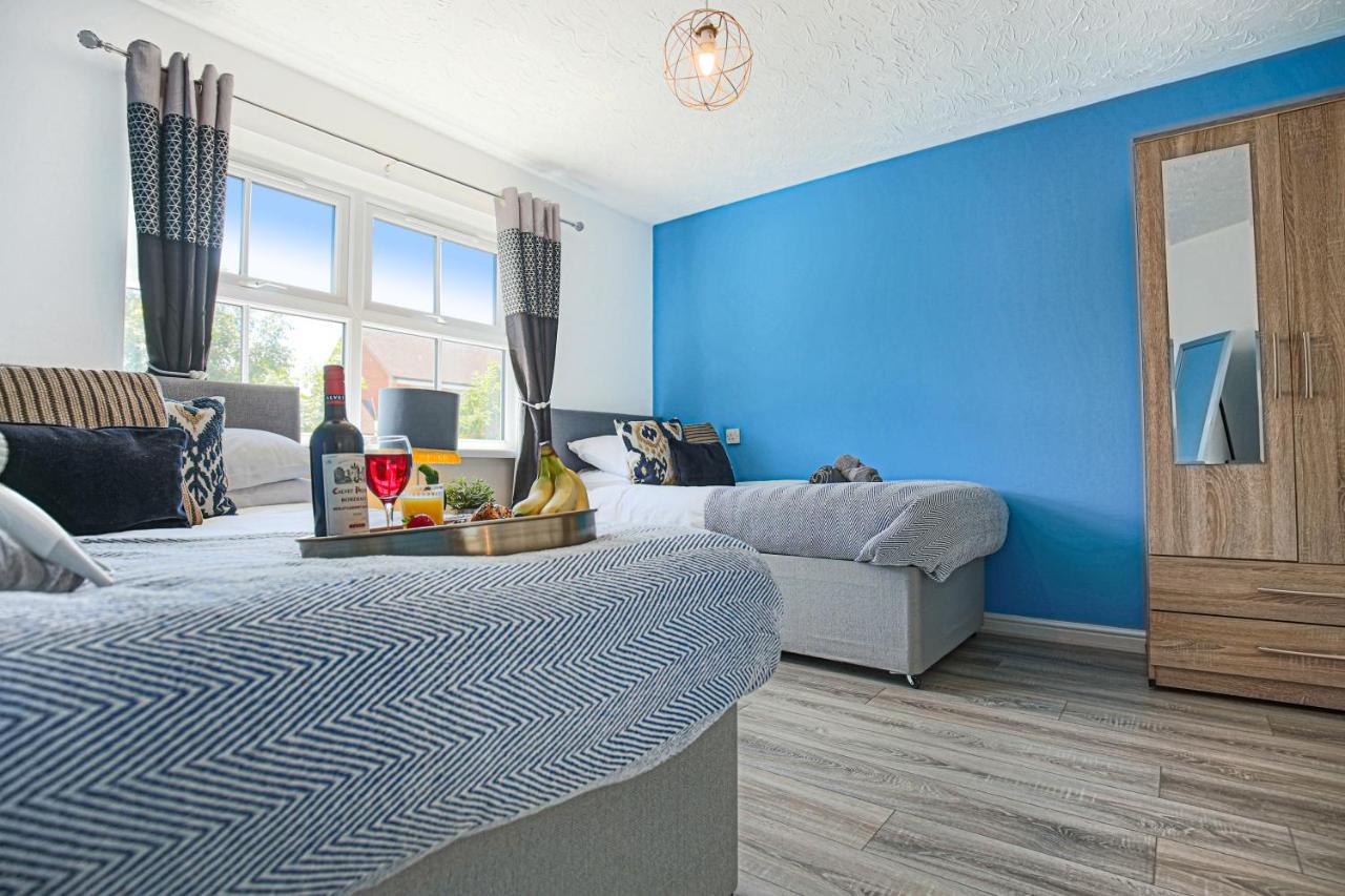 Delightful 2 Bed Apartment For Bicester Outlet Shopping By Platinum Key Properties Exterior foto