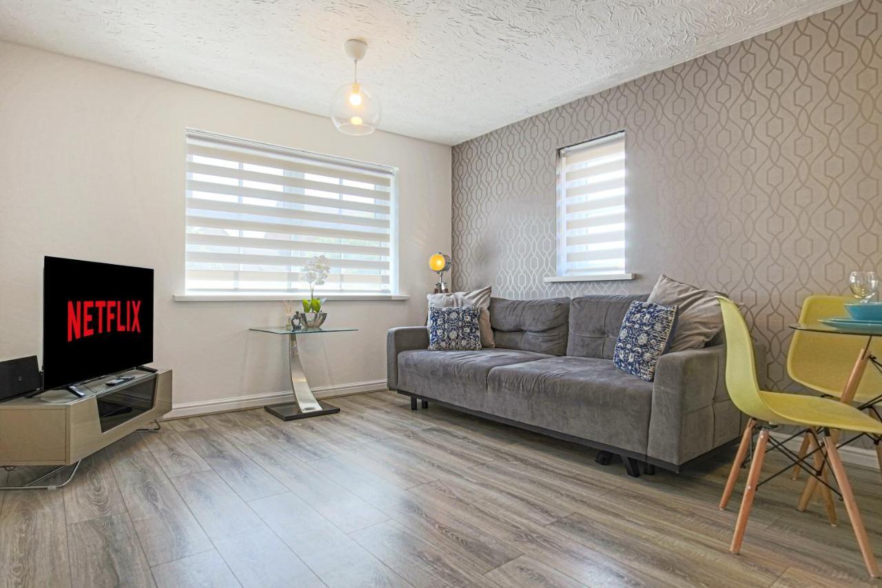 Delightful 2 Bed Apartment For Bicester Outlet Shopping By Platinum Key Properties Exterior foto