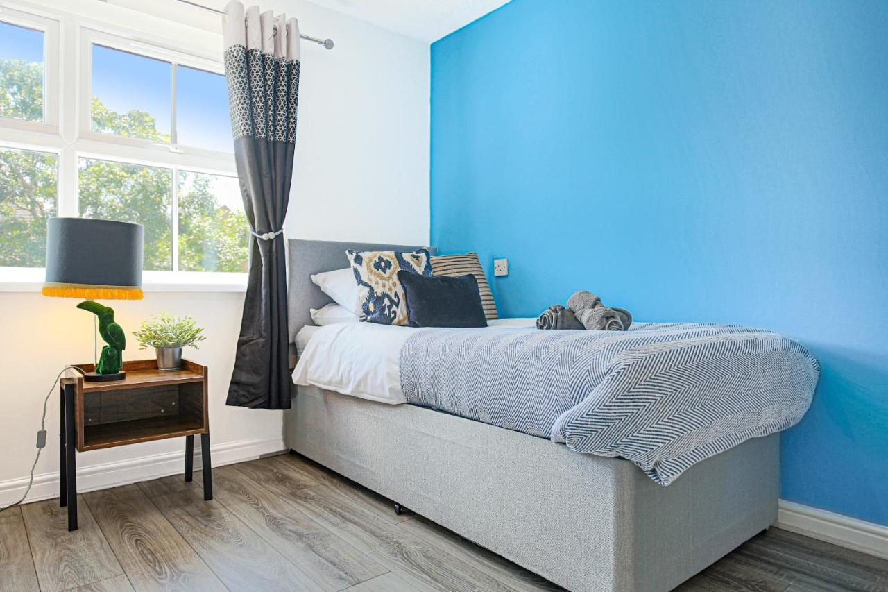 Delightful 2 Bed Apartment For Bicester Outlet Shopping By Platinum Key Properties Exterior foto