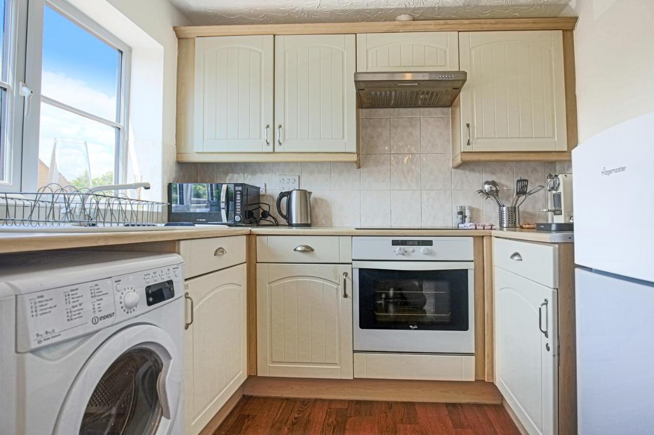 Delightful 2 Bed Apartment For Bicester Outlet Shopping By Platinum Key Properties Exterior foto