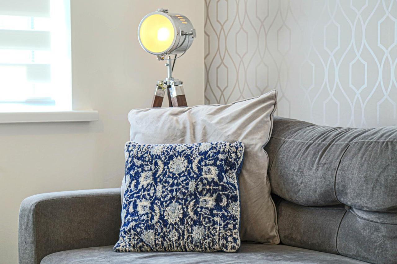 Delightful 2 Bed Apartment For Bicester Outlet Shopping By Platinum Key Properties Exterior foto